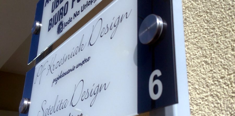 Królewiecka 25 Pawilony